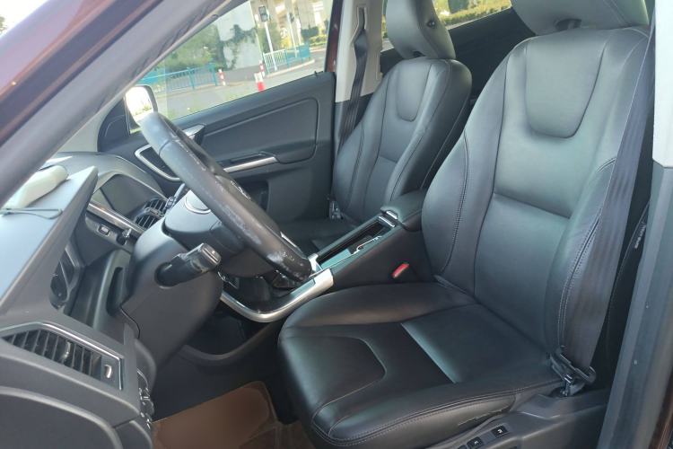 Used Volvo XC60 2014 Facelift T5 Zhiyi Edition
