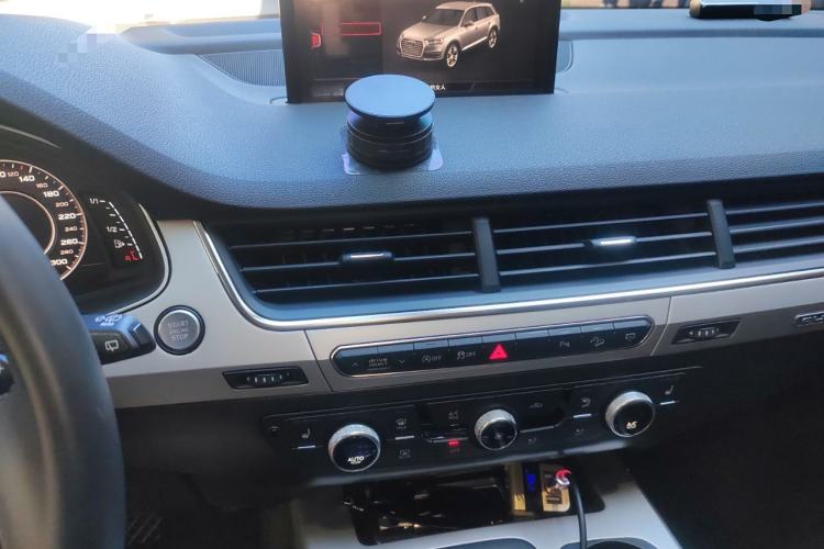 Used Audi Q7 2019 45 TFSI Comfort Model
