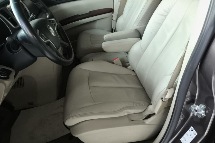 Used Buick GL8 2017 25S Luxury Version China V Standard
