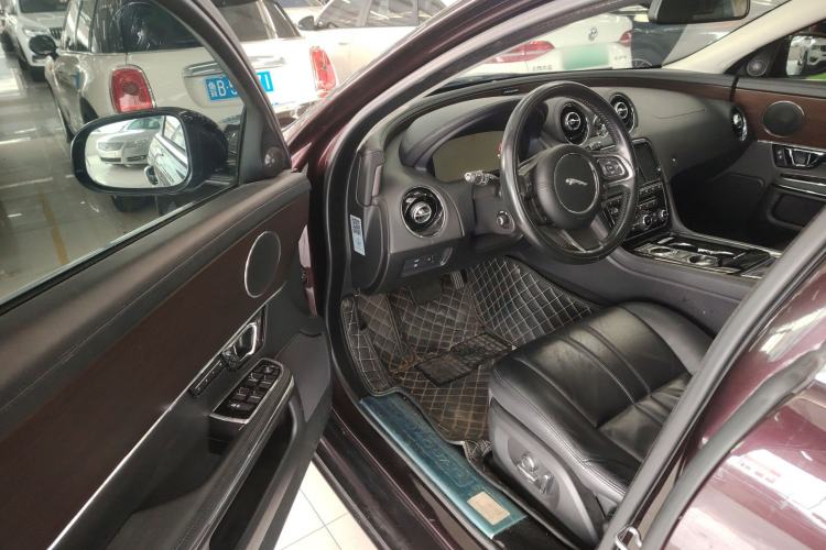 Used Jaguar XJ 2016 XJL 2.0T Two-Wheel-Drive Elegant Business Edition
