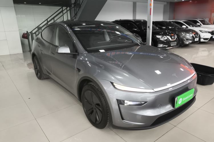 Used Tesla Model Y 2025 Rear-Wheel-Drive Version