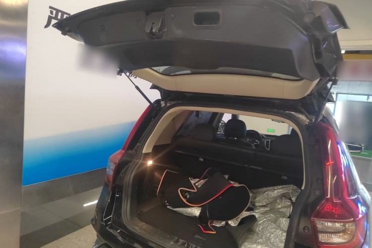 Used Geely Auto Vision X6 2019 1.4T CVT 4G Connected Luxury Version China VI Standard
