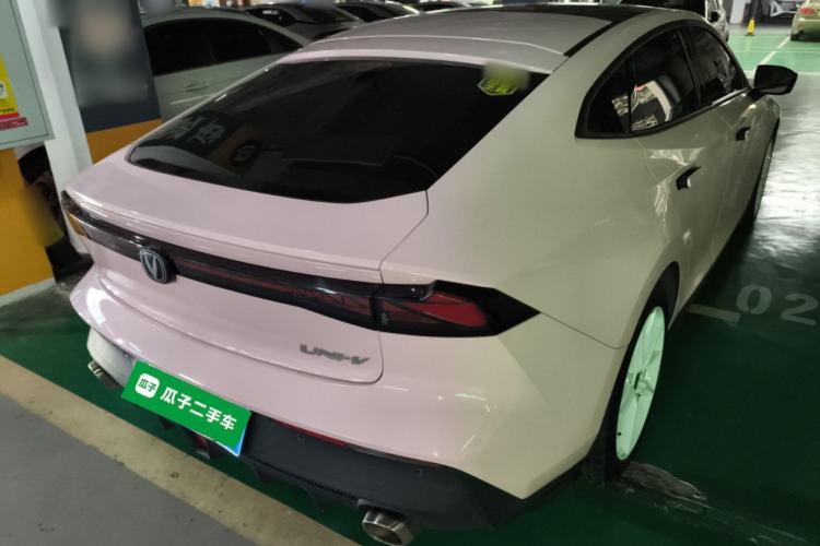 Used Changan UNI-V 2022 1.5T Smart Navigation Version