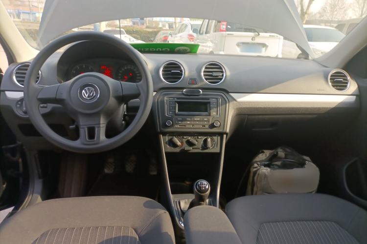 Used Volkswagen Jetta 2015 1.6L Manual Comfort Model