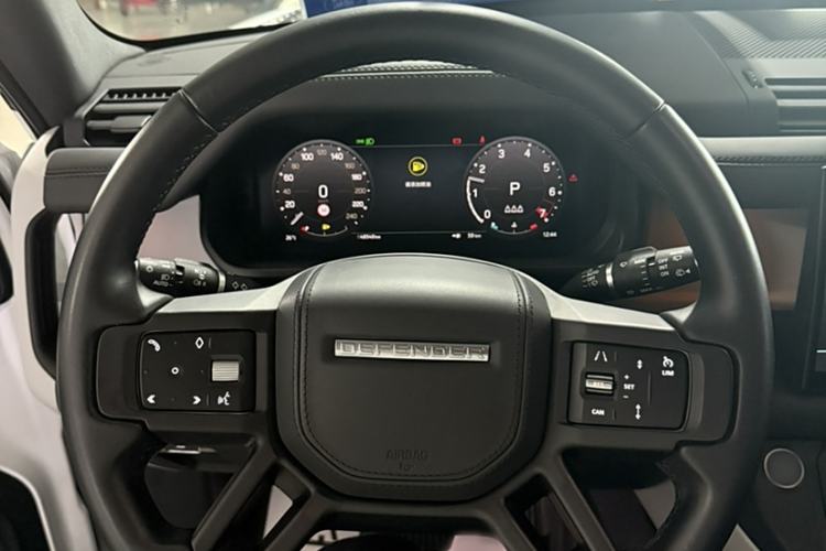 Used Land Rover Defender 2023 Facelift 110 3.0T P400 Dark Edition
