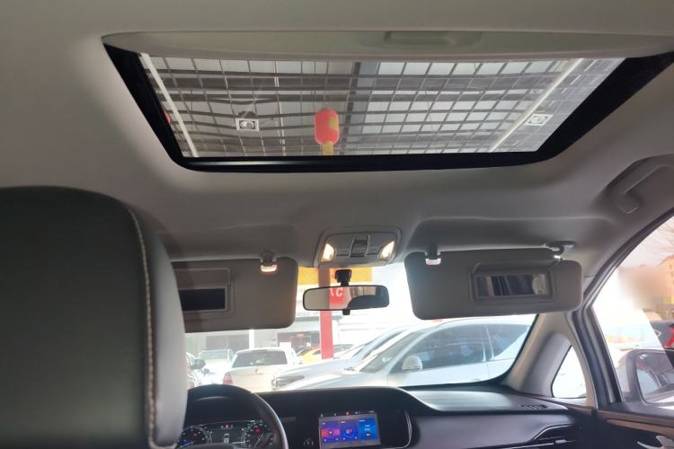 Used GAC Trumpchi M6 2021 270T DCT Luxury Edition (7 Seats)
