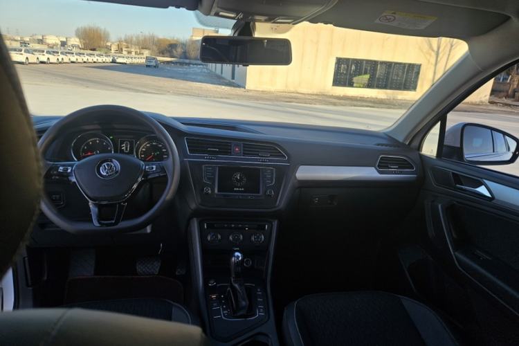 Used Volkswagen Tiguan L 2017 330TSI Automatic Two-Wheel Drive Luxury Edition
