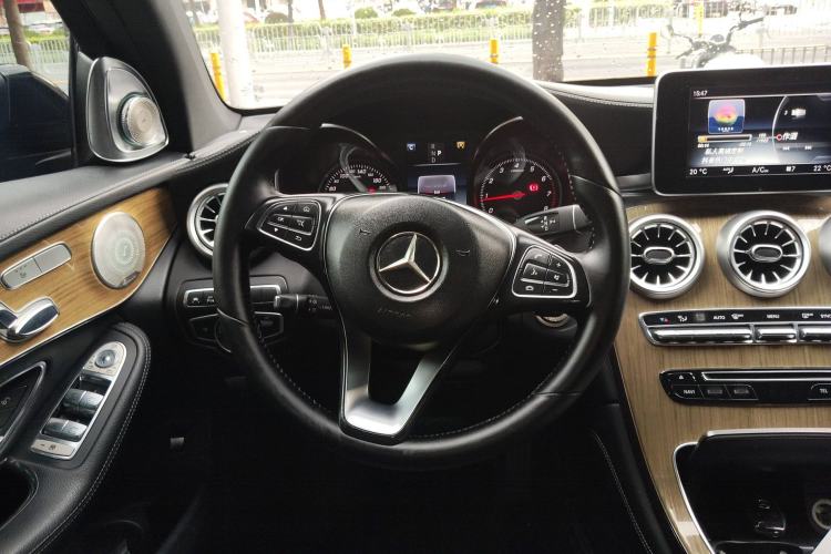 Used Mercedes-Benz GLC Coupe 2017 GLC 260 4MATIC Coupe SUV
