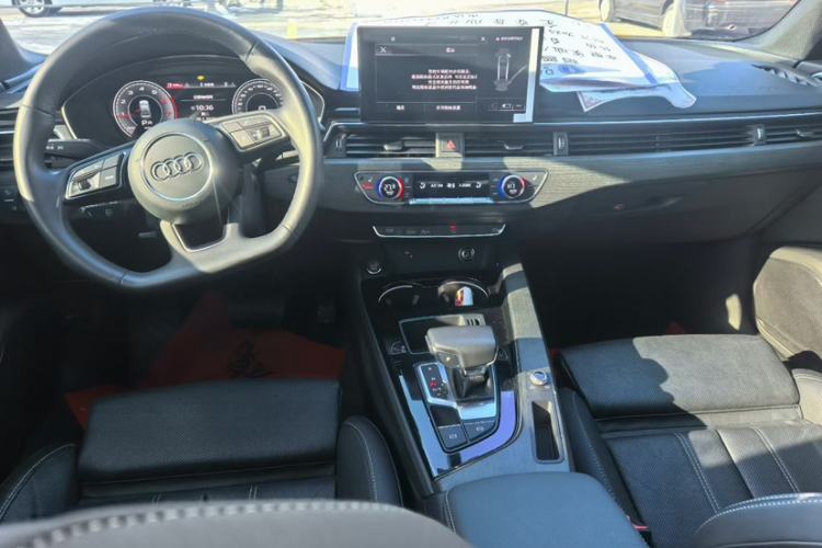 Used Audi A4L 2023 40 TFSI Luxury Dynamic Model
