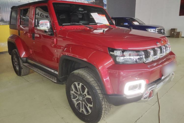 Used  BJ40 2019 2.0T Automatic Four-Wheel Drive Urban Hunter Edition Flagship Model China V Emission Standard