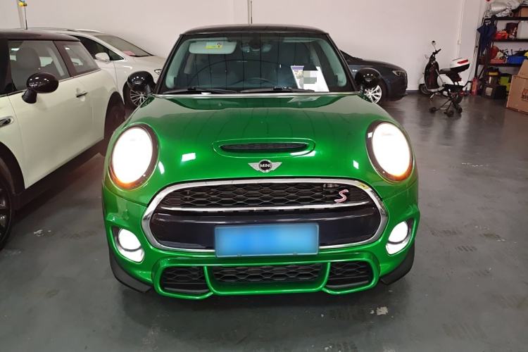 Used  MINI 2016 2.0T COOPER S Pioneer Edition
