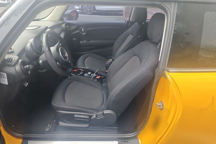 Used MINI MINI 2014 1.5T COOPER Fun
