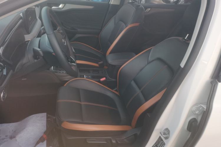 Used Ford Focus 2022 Sedan EcoBoost 180 Automatic Performance Edition
