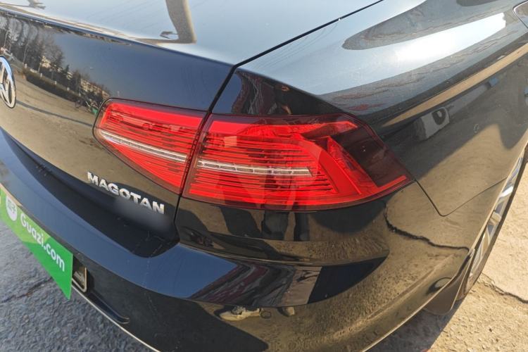 Used Volkswagen Magotan 2018 330TSI DSG Advanced Model
