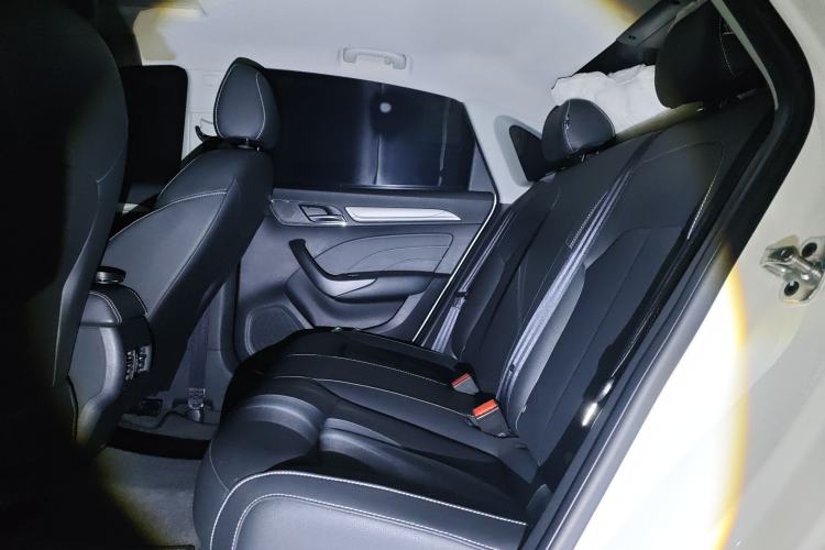 Used Roewe i6 New Energy 2017 45T Hybrid Connect & Smart Enjoyment Edition
