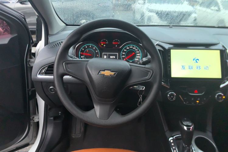 Used Chevrolet Cruze 2018 320 Automatic Pioneer Sunroof Edition