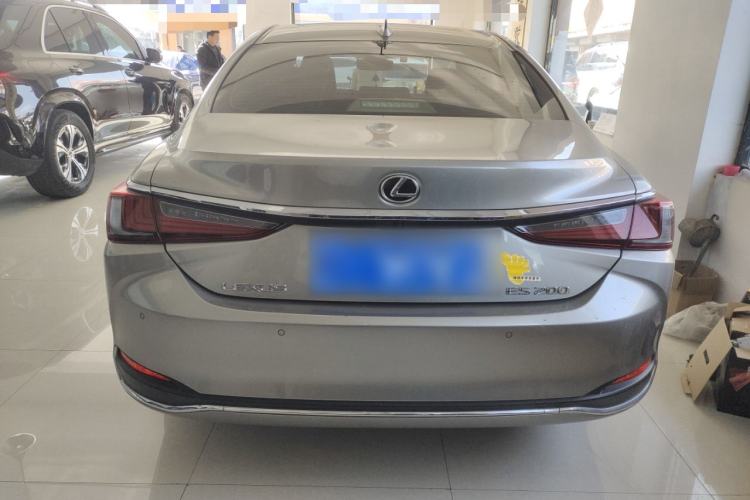 Used Lexus ES 2020 200 Excellence Edition