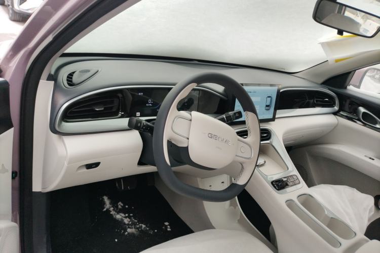 Used  Geome 2025 410 km Free Version
