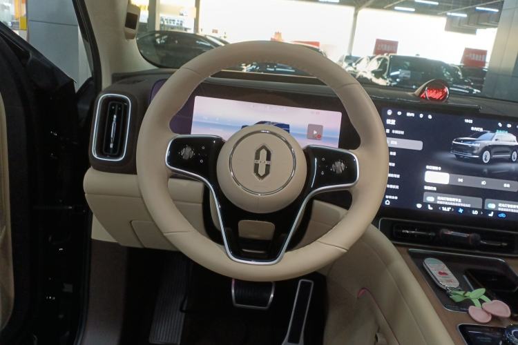 Used Hima AITO M9 2024 Range-Extended Ultra Version 42 kWh 6-Seater Model
