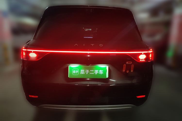 Used Hima AITO M9 2025 Extended-Range Ultra Version 52 kWh 6-Seater