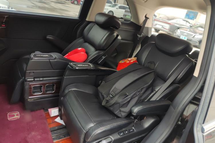 Used Honda Elysion 2016 2.4L Supreme Edition
