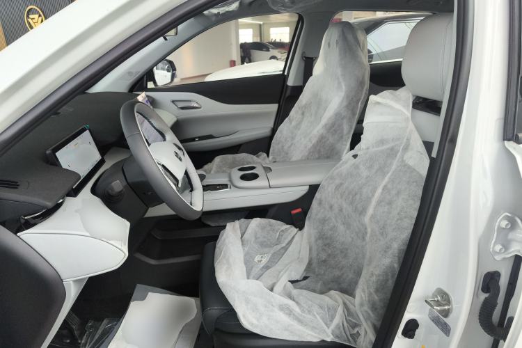 Used Changan UNI-Z New Energy 2024 Blue Whale Smart Electric iDD 125km Leading Model