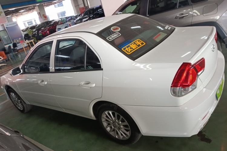 Used Soueast V3 Lingyue 2015 1.5L Manual Happiness Edition
