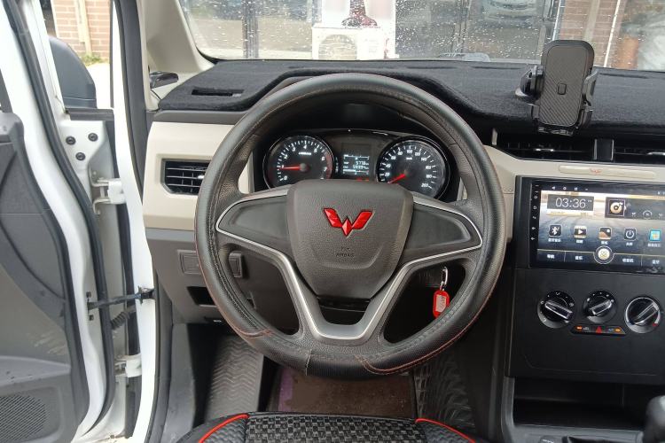 Used Wuling Zhengcheng 2021 1.5T Manual Comfort Version
