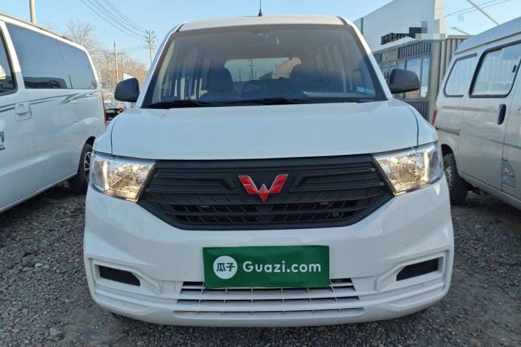 Used Wuling Hongguang V 2022 1.5L Jingqu Edition Electric-Assist LAR