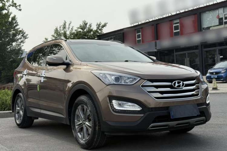 Used Hyundai Santa Fe 2013 2.4L Automatic Two-Wheel Drive Smart Version
