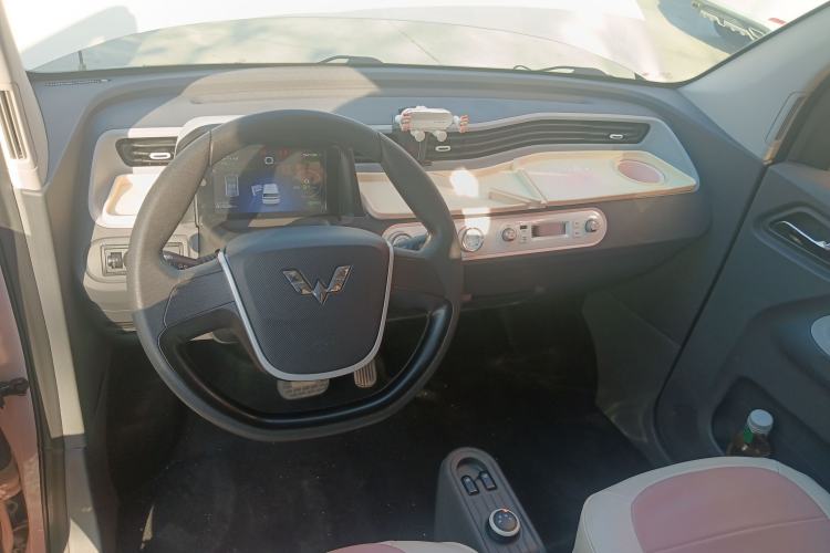 Used Wuling Hongguang MINIEV 2021 Macaron Premium Model – Lithium Iron Phosphate
