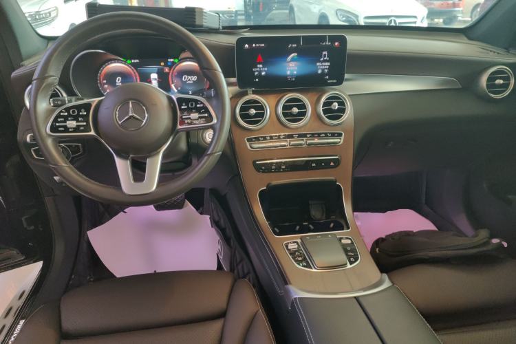 Used Mercedes-Benz GLC 2020 Facelift GLC 300 L 4MATIC Dynamic Edition