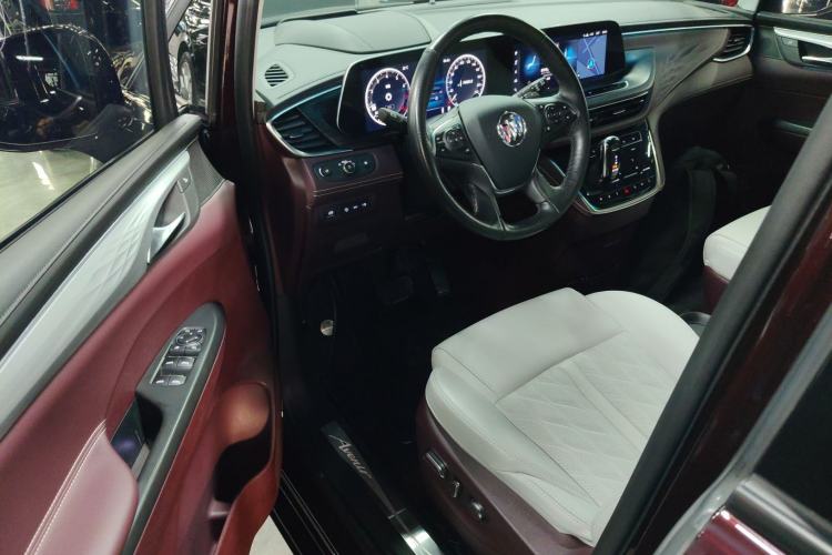 Used Buick GL8 2022 Avenir Aivia 7-Seater Deluxe Edition
