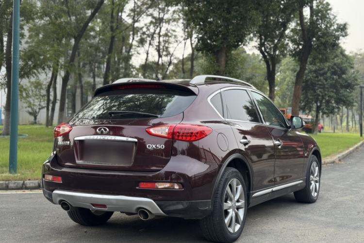 Used Infiniti QX50 2015 2.5L Comfort Edition

