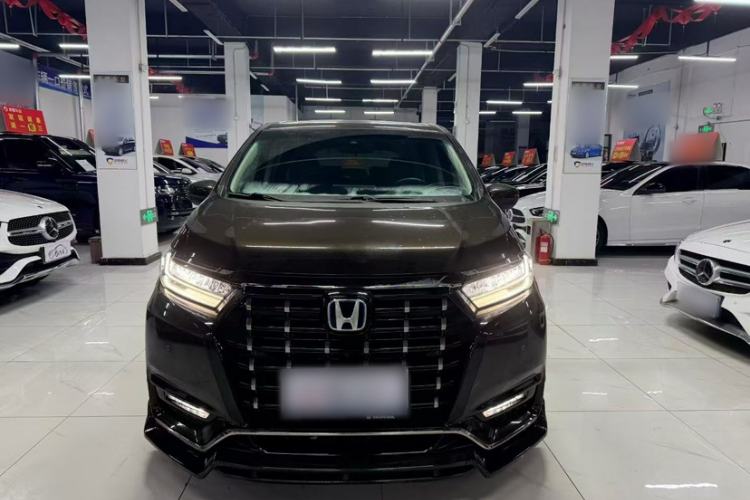 Used Honda Elysion 2022 2.0L eHEV Prestige Edition
