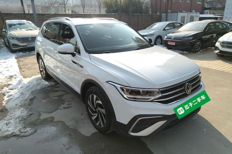 Used Volkswagen Tiguan L 2024 300TSI Automatic Two-Wheel Drive Smart Edition
