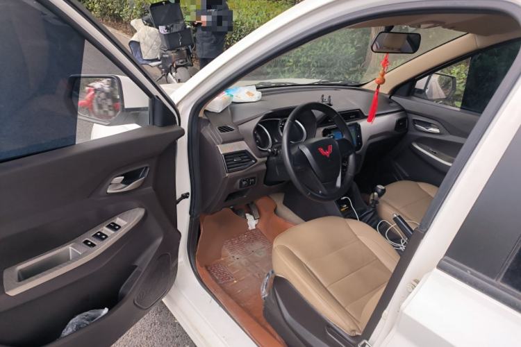 Used Wuling Hongguang 2021 1.5L Facelifted S Comfort Version with Electric Power Steering LAR
