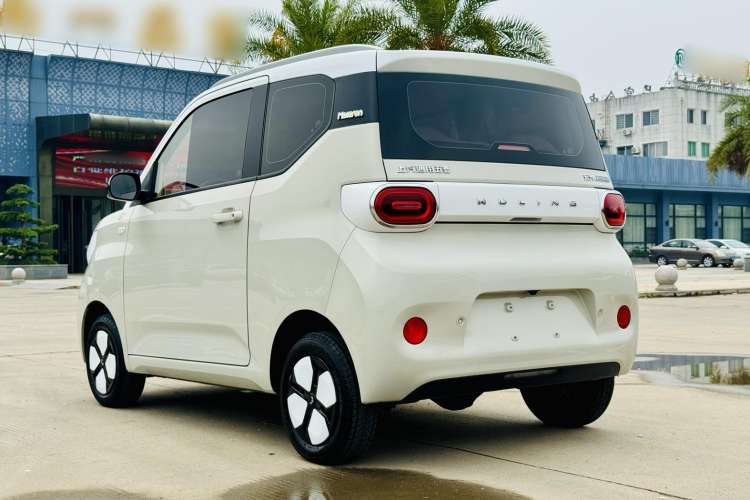 Used Wuling Hongguang MINIEV 2024 3rd Generation 215km Advanced Version
