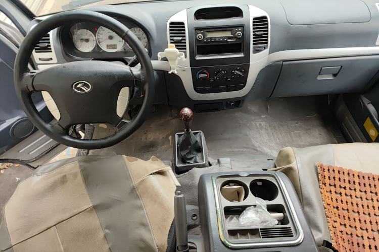 Used King Long Golden Way 2015 2.0L Entrepreneurial Version V19