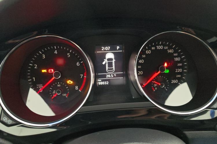 Used Volkswagen Sagitar 2017 180TSI Automatic Luxury Edition
