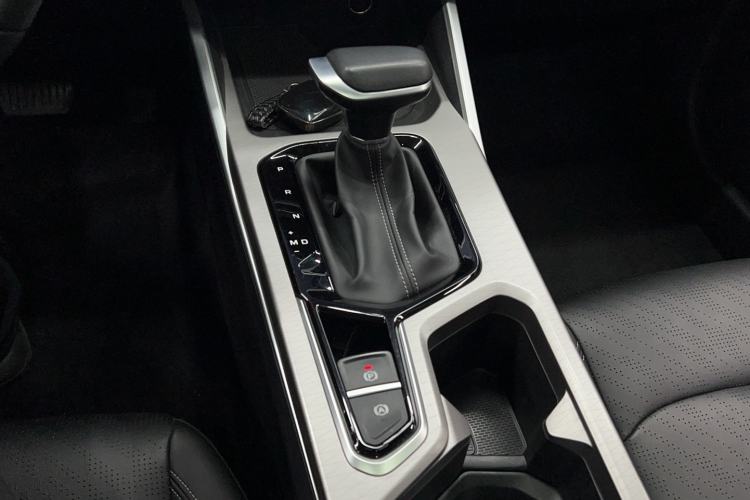 Used Geely Auto Emgrand 2023 4th Generation Champion Edition 1.5L CVT Prestige Model
