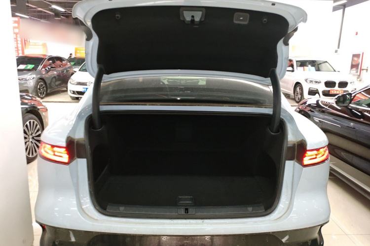 Used VOYAH PASSION 2023 Four-Wheel Drive Flagship Edition
