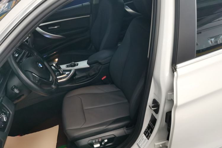 Used BMW 3 Series 2017 320Li xDrive Fashion Model
