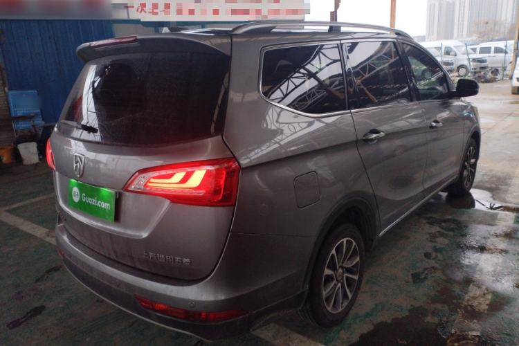 Used Baojun 730 2017 1.5T DCT Flagship Model 7 Seats China V Emission Standard