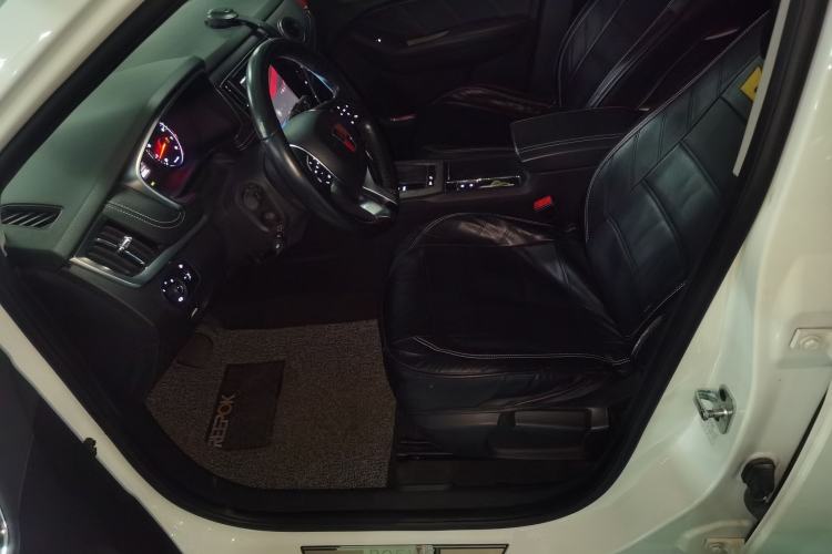 Used Roewe RX5 2018 20T Two-Wheel Drive Automatic Internet Smart Edition