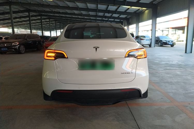 Used Tesla Model Y 2022 Rear-Wheel-Drive Version