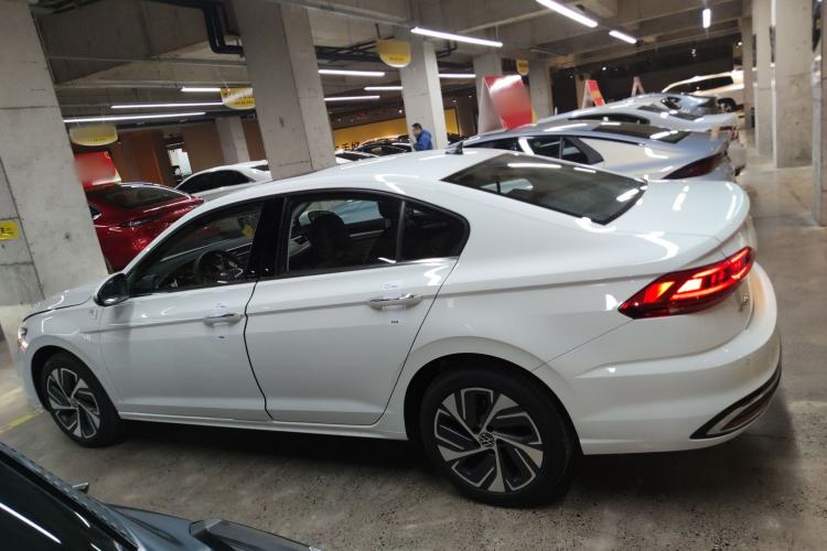 Used Volkswagen Bora 2024 200TSI DSG EnjoyDrive PRO Edition
