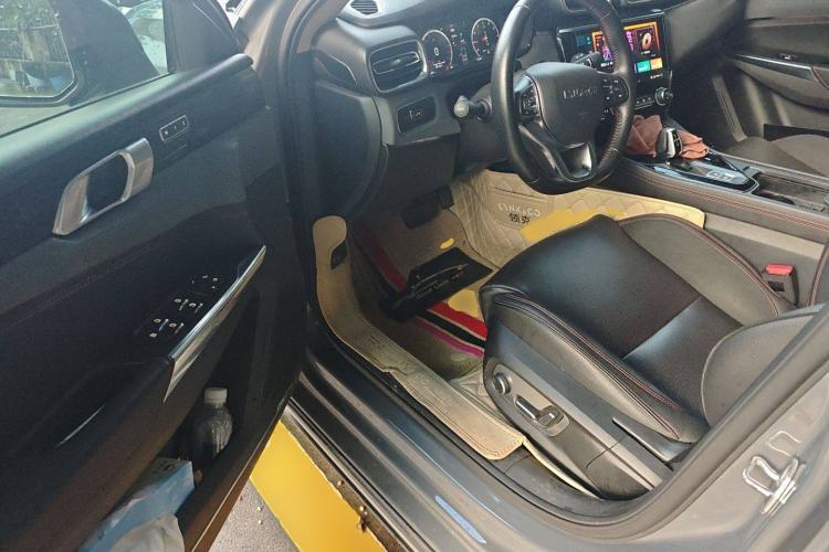 Used Lynk & Co 02 2019 1.5T DCT Two-Wheel Drive Pro Edition China VI Standard
