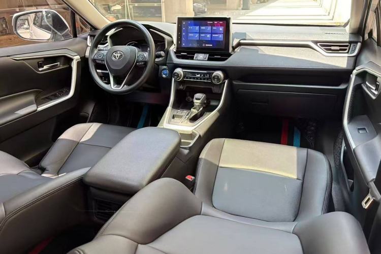 Used Toyota RAV4 2022 Dual-Engine 2.5L E-CVT Two-Wheel Drive Elite Edition
