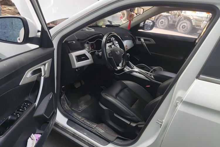 Used Geely Auto Emgrand X7 Sport 2018 1.8TD Automatic Two-Wheel Drive Zhiya Model
